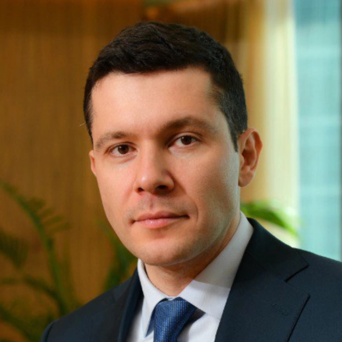 Антон Алиханов